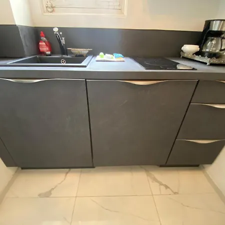 Studio Vaugirard Apartment *