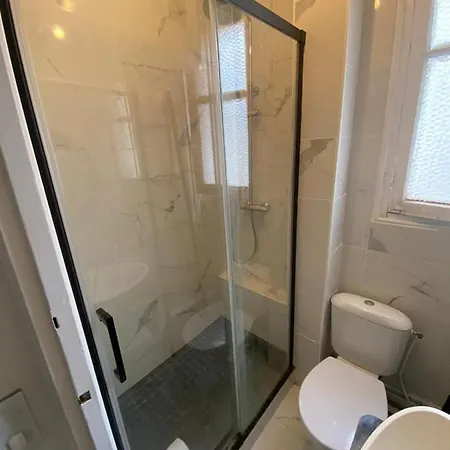Studio Vaugirard Apartment